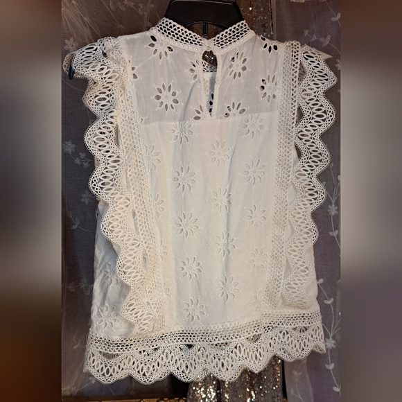 Entro Elegant White Lace Crochet Sleeveless Top. Xs - Picture 2 of 11